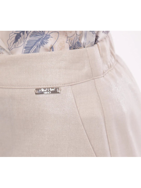 Pantalón acampanado laminado