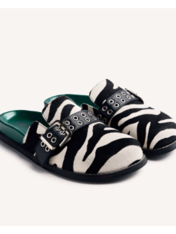 ZUECOS PIEL ESTAMPADO ANIMAL BEULAH
