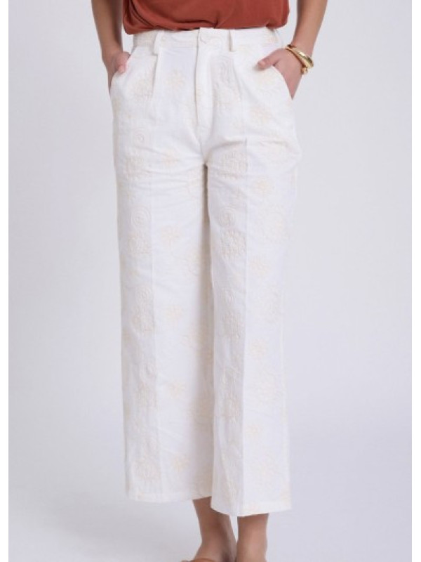 Pantalón bordado suizo