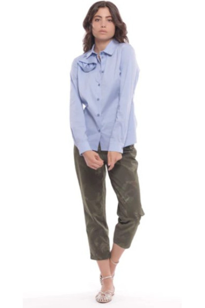 Pantalón estampado camuflaje