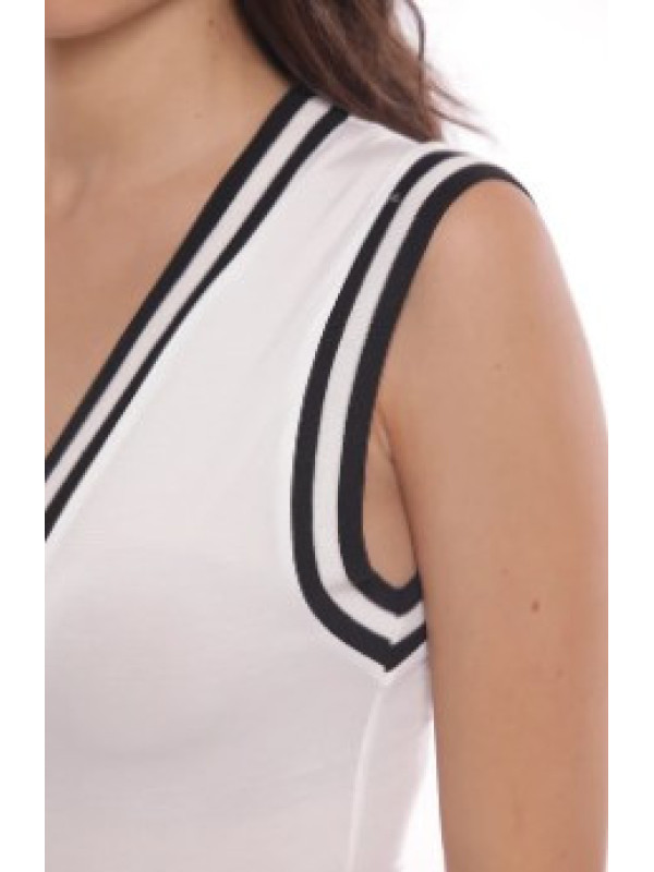 Body con detalle en contraste 