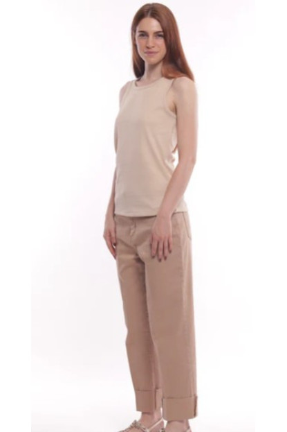 Pantalón cropped beig