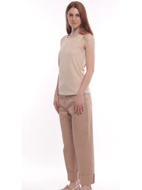 Pantalón cropped beig