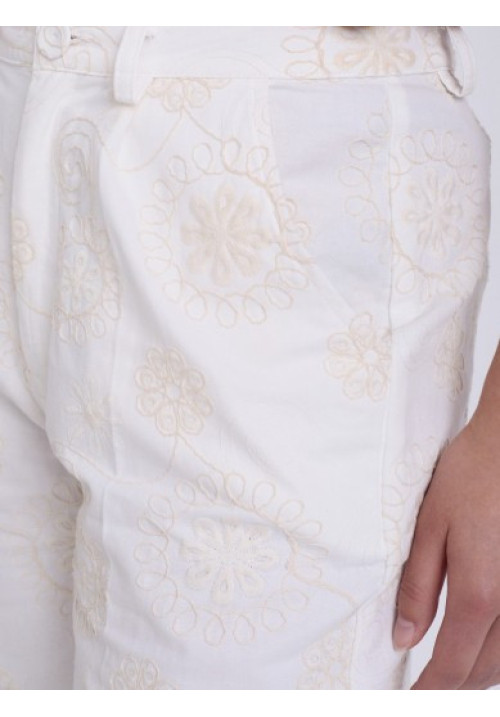 Pantalón bordado suizo