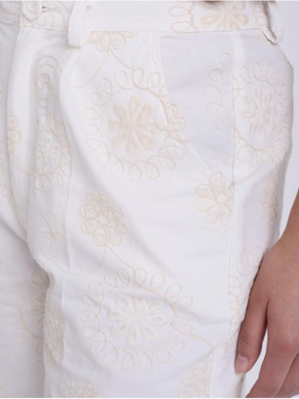 Pantalón bordado suizo
