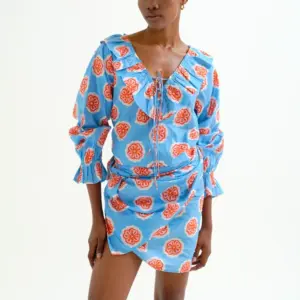 Top playero con estampado Red bloom flowersr